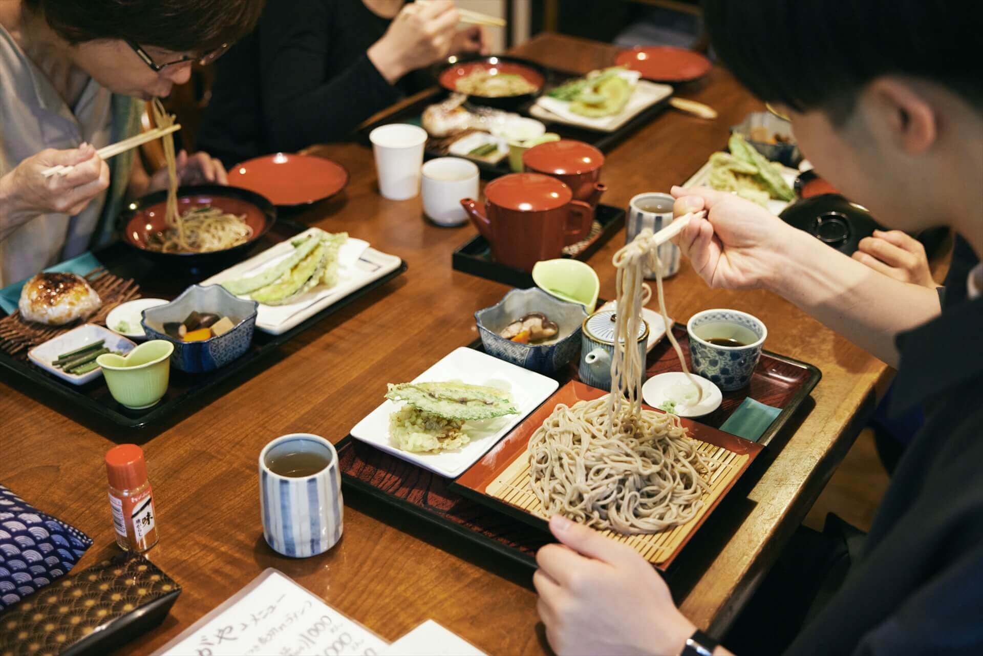 食べてるところ